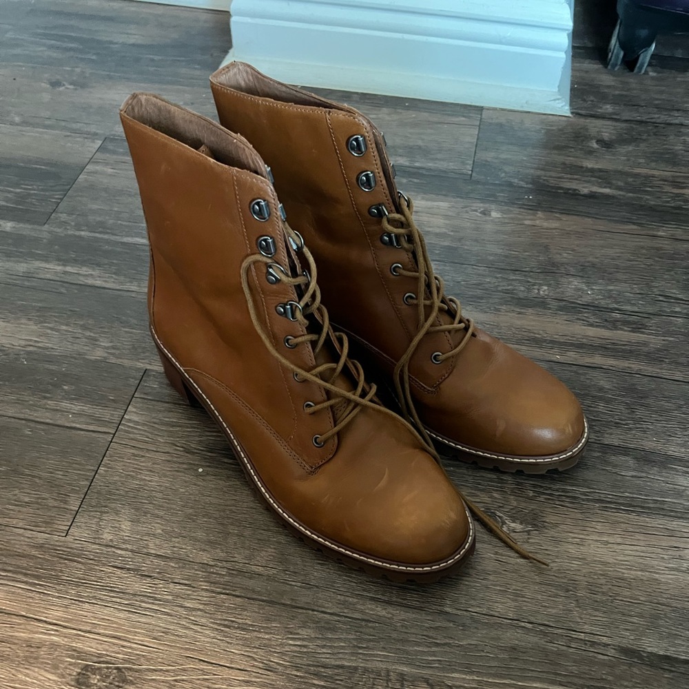 The Julien lace-up lug sole boot in leather (Madewell)